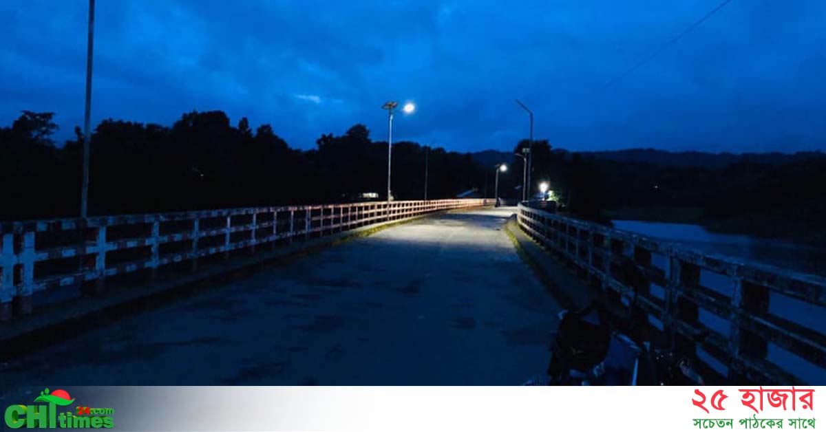 শহরের মূল সড়কে রোমানের সোলার লাইট স্থাপন