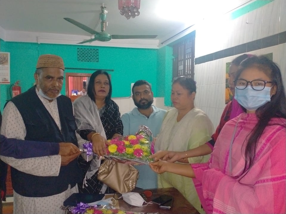 রাঙামাটিতে মহিলা পার্টিকে জাতীয় পার্টির ফুলেল সংবর্ধনা 