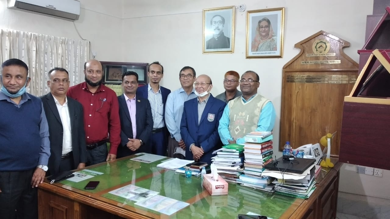 আন্তঃবিশ্ববিদ্যালয় অফিসার্স ফেডারেশনের  টিমের সাথে  রাবিপ্রাবির উপাচার্যের  সাক্ষাত