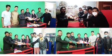 ফুলেল শুভেচ্ছায় সিক্ত আনোয়ার আল হক