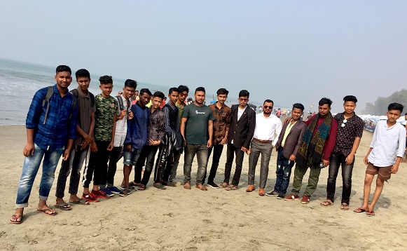 ছাত্রলীগ নেতা শাকিলের উদ্যোগে কক্সবাজার ভ্রমণ