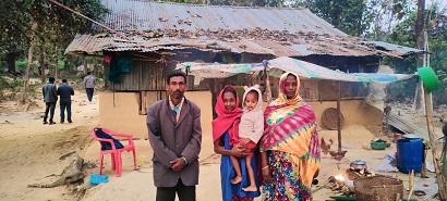 বাঘাইছড়িতে মানবেতর জীবন কাটছে পাখি প্রেমী ওমর আলীর