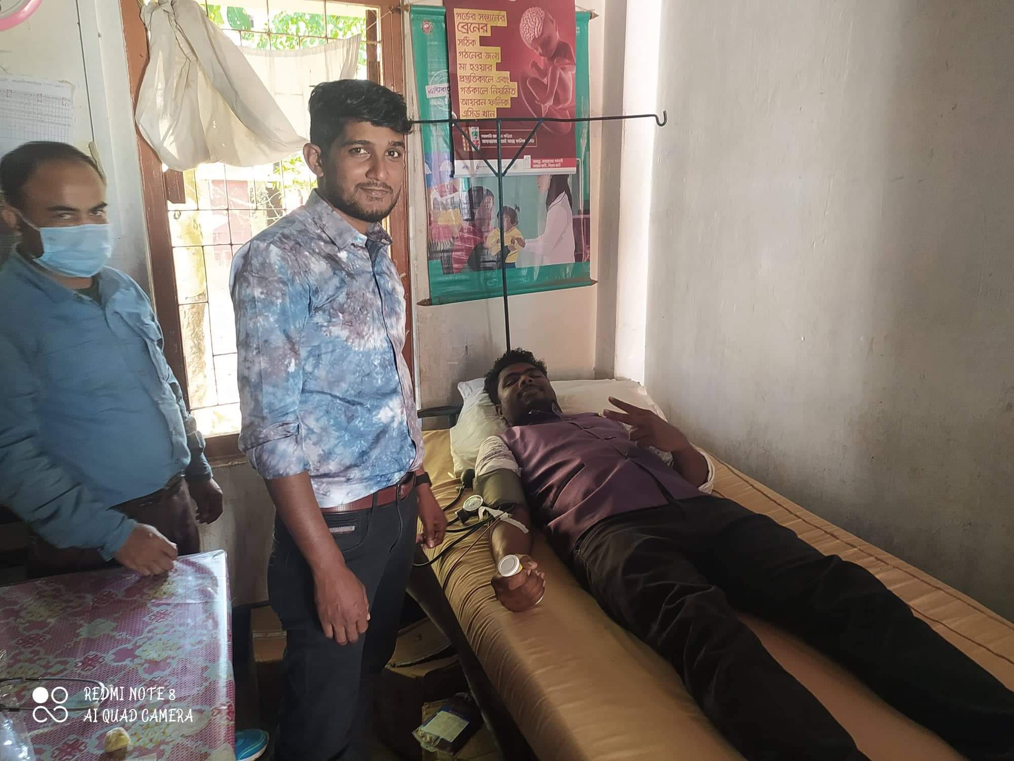 প্রসুতিকে ছাত্রলীগ কর্মীর রক্ত দান