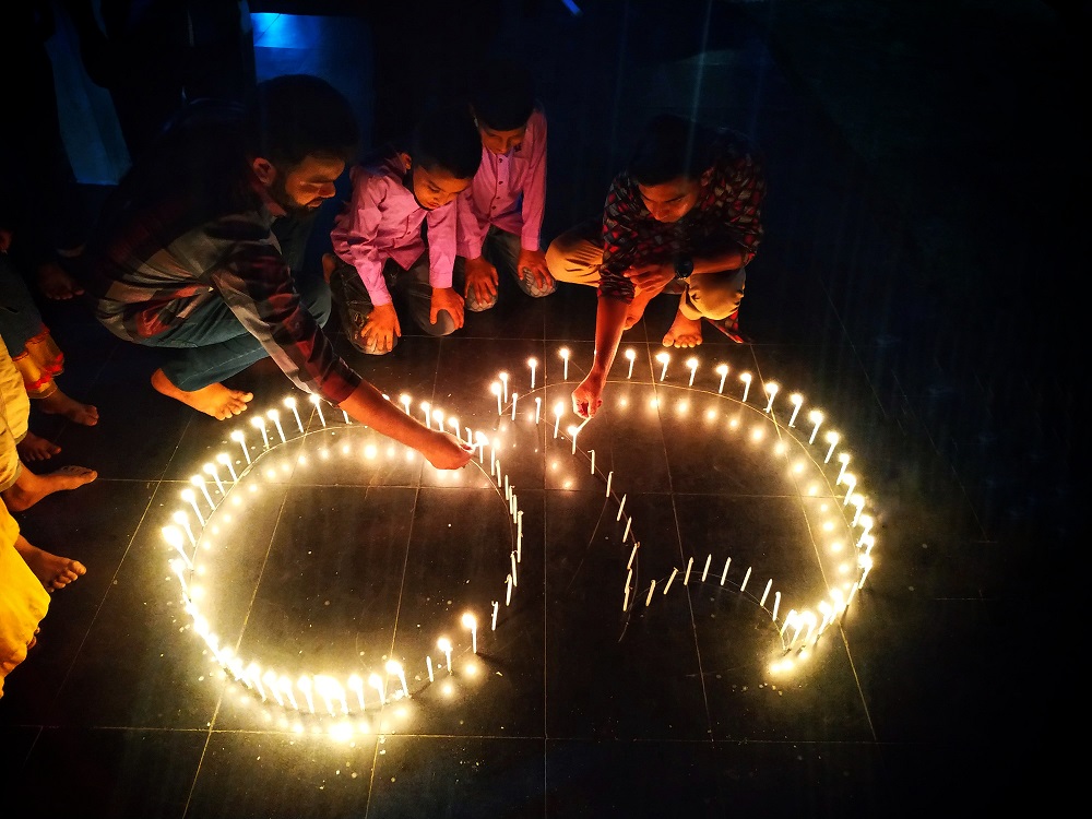 গণহত্যা দিবসে জীবনের স্বাধীনতা বিরোধী অপশক্তিকে রুখে দেওয়ার শপথ