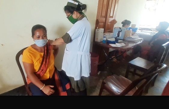 নানিয়ারচরে কোভিড টিকা গ্রহণে বেড়েছে আগ্রহ