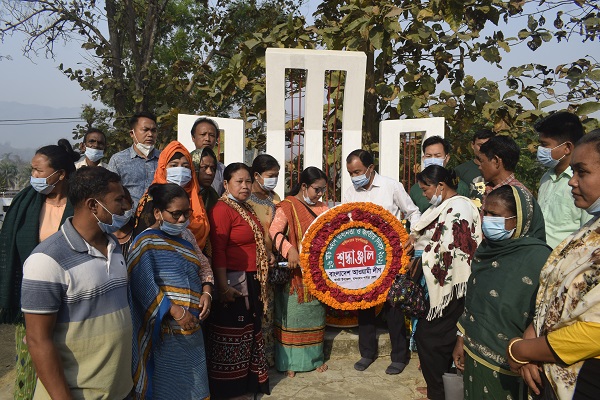 থানচিতে স্বাধীনতা সুবর্নজয়ন্তীতে জাতির শ্রেষ্ট সন্তানদের শ্রদ্ধা নিবেদন 