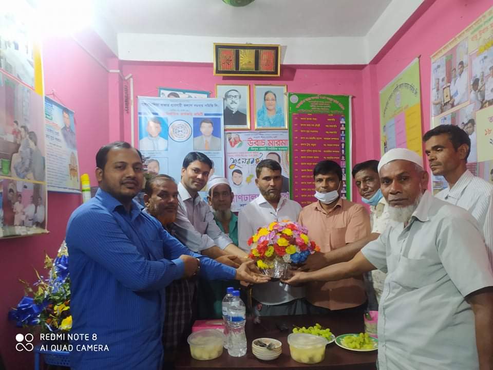 বাঙ্গালহালিয়া বাজার পরিচালনা কমিটিকে সংবর্ধনা 