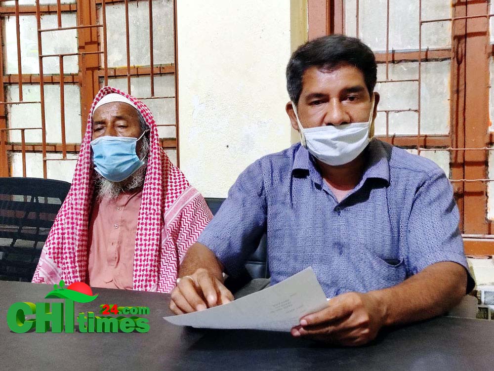 রাঙামাটিতে সন্ত্রাসীদের প্রাণনাশের হুমকিতে নিরাপত্তাহীন পিতা-পুত্রের সংবাদ সম্মেলন
