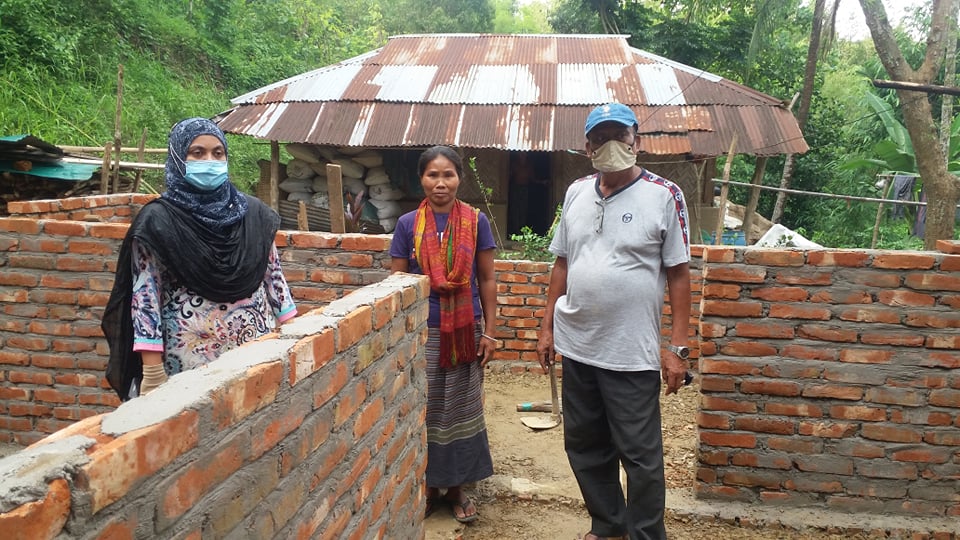 প্রধানমন্ত্রীর উপহারের নির্মাণ কাজ পরিদর্শনে রাঙামাটির ইউএনও
