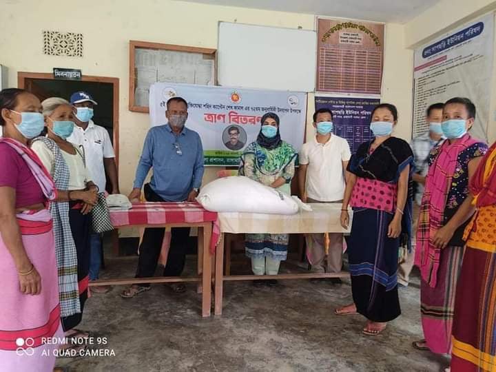 শেখ কামালের জন্মবার্ষিকী উপলক্ষে সাপছড়িতে ত্রান বিতরণ
