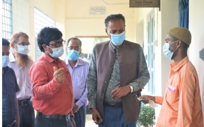 বিদ্যুৎস্পৃষ্টে প্রাণ হারানো সেই শিশুর পরিবার পেল সহায়তা 