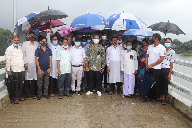 রাঙামাটির পুরানপাড়া ব্রীজ পরিদর্শনে উন্নয়ন বোর্ড চেয়ারম্যান