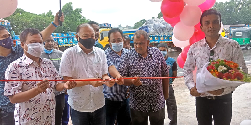 রাঙামাটিতে ভবন নির্মাণ সামগ্রী প্রতিষ্ঠান মেসার্স রাসেল কনস্ট্রাকশনের উদ্বোধন