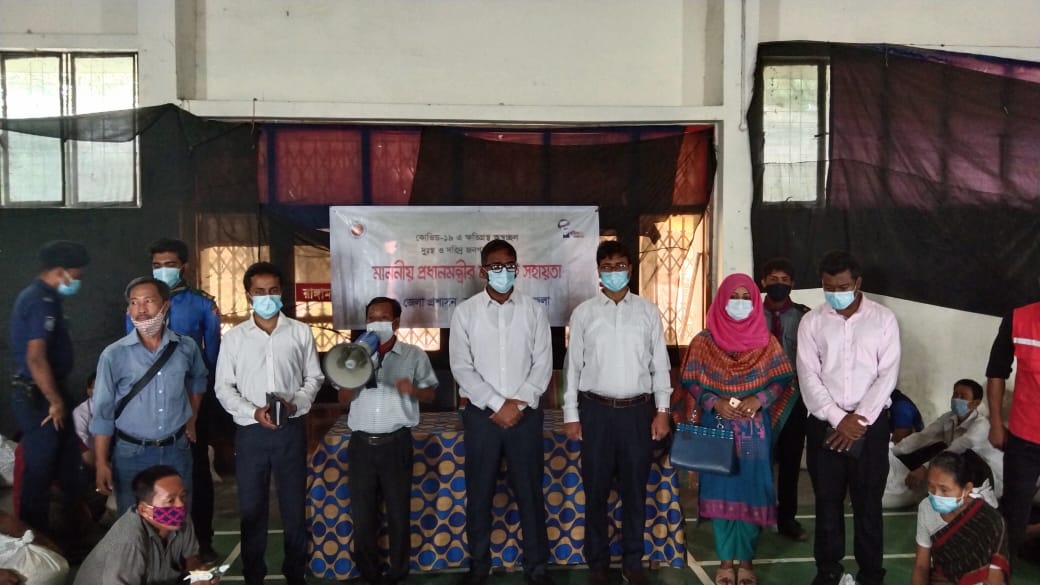 রাঙামাটিতে ১ হাজার অটোরিকশা চালক পেলেন প্রধানমন্ত্রীর উপহার