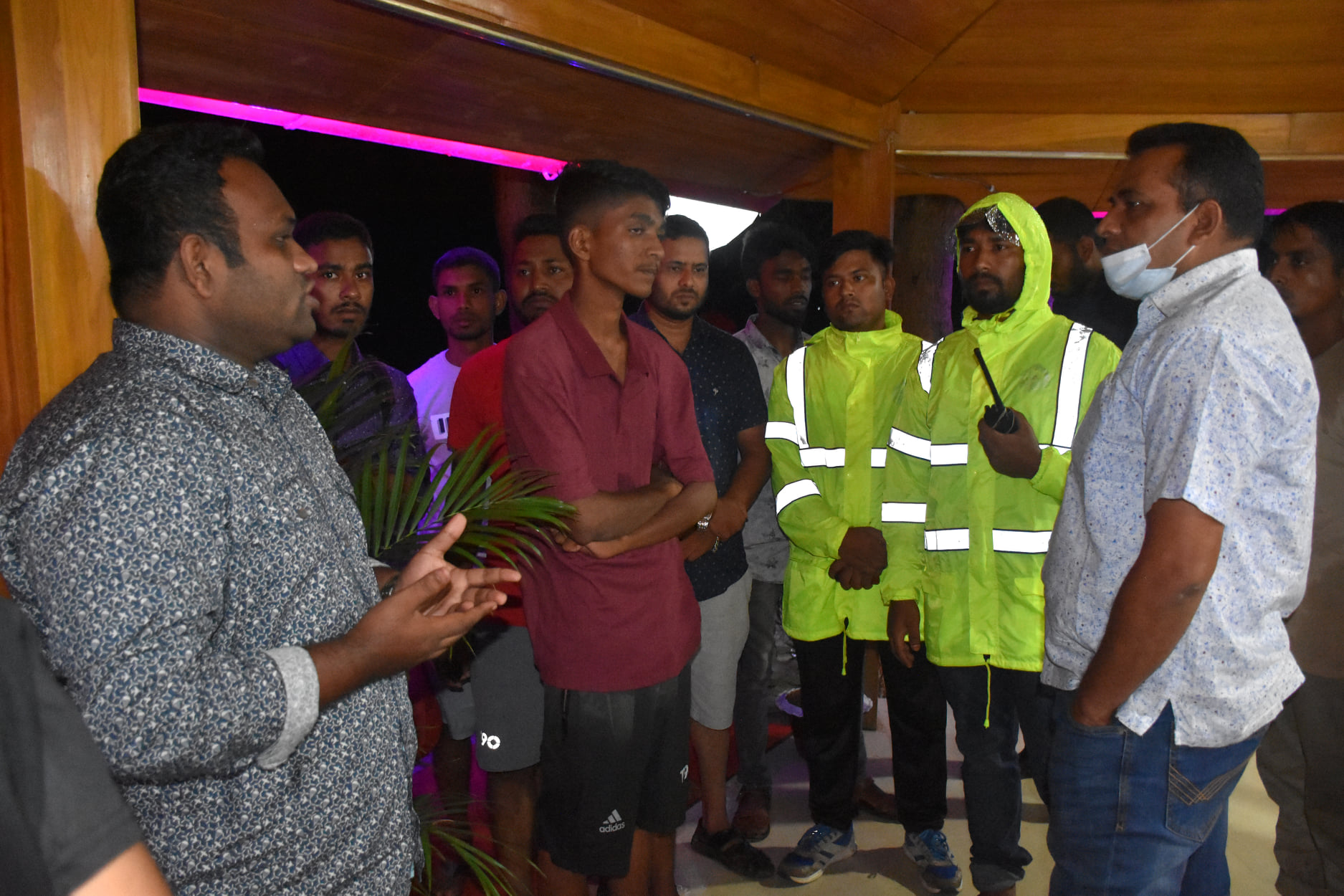 ৯৯৯-এ ফোনঃজীবন বাজি রেখে পর্যটককে উদ্ধার করলো রাঙামাটি জেলা পুলিশ!