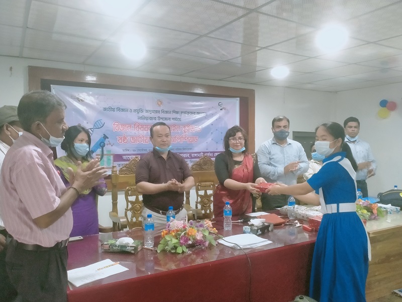 নানিয়ারচরে কুইজ প্রতিযোগিতা ও তথ্য অধিকার দিবস পালন