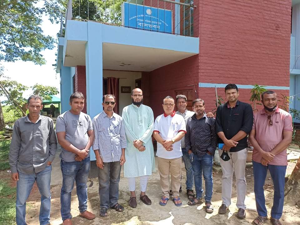 চেয়ারম্যান প্রগতি চাকমার সাথে ইসলামপুর ইউনিয়ন আওয়ামীলীগের সৌজন্য সাক্ষাৎ