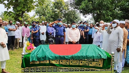 রাষ্ট্রীয় মর্যাদায় বীর মুক্তিযোদ্ধা মফিজুর রহমানের দাফন সম্পন্ন