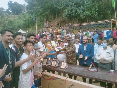 নানিয়ারচরে ভাই ভাই ফুটবল ট্যুর্ণামেন্টের ফাইনাল 