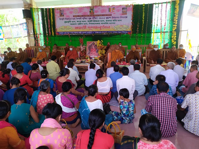 বিশ্বের সকল প্রাণীর শান্তি কামনায় জুরাছড়িতে প্রবারণা উৎসব