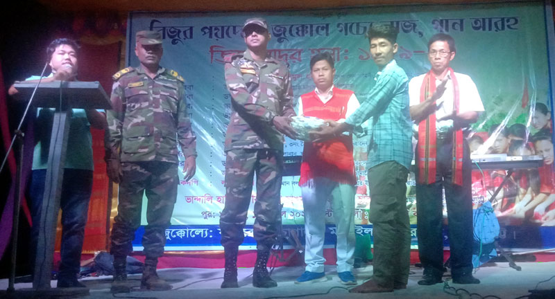 ফকিরাছড়িতে বিজু মেলা উপলক্ষে ঐতিহ্যবাহী নানা আয়োজন