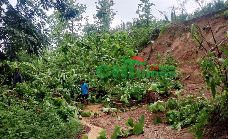 পাহাড় ধসে বাঘাইছড়িতে সড়ক যোগাযোগ বন্ধ; সাজেকে আটকা পড়েছে ১২০ পর্যটক