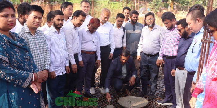 রাবিপ্রবি’তে নির্মাণাধীন প্রশাসনিক ভবনের ছাদ ঢালাই উদ্বোধন