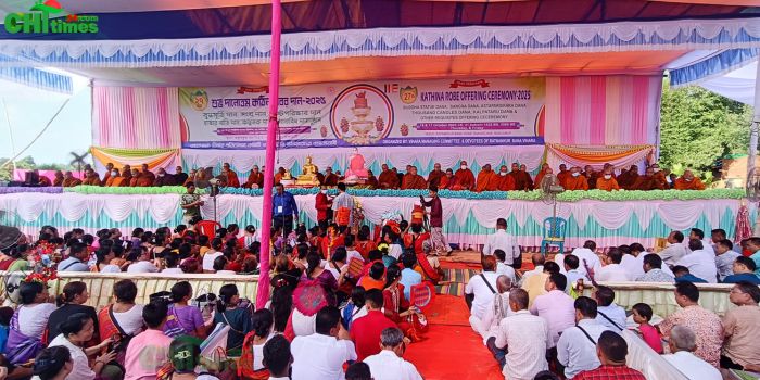 উৎসাহ উদ্দীপনার মধ্য দিয়ে নানিয়ারচরে কঠিন চিবরদান অনুষ্ঠিত
