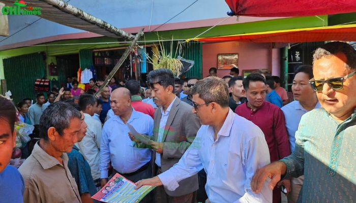 জুরাছড়িতে লিফলেট বিতরণ ও পথসভা করলেন বিএনপির প্রার্থী দীপেন দেওয়ান