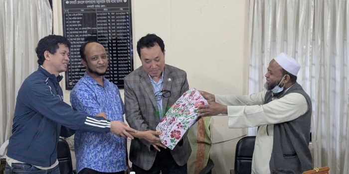 অবসরে ডা. এম এ হাইকে রাঙামাটি জেনারেল হাসপাতালের আবেগঘন বিদায়