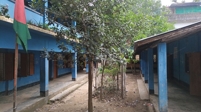 বান্দরবানে তীব্র গরমে হিটস্ট্রোক করে ১৮ শিক্ষার্থী অসুস্থ