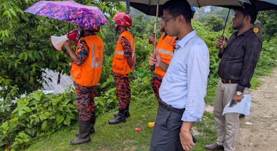 অতিবৃষ্টিতে পাহাড় ধসের ঝুঁকি মোকাবেলায় রাঙামাটিতে সচেতনতামূলক মাইকিং