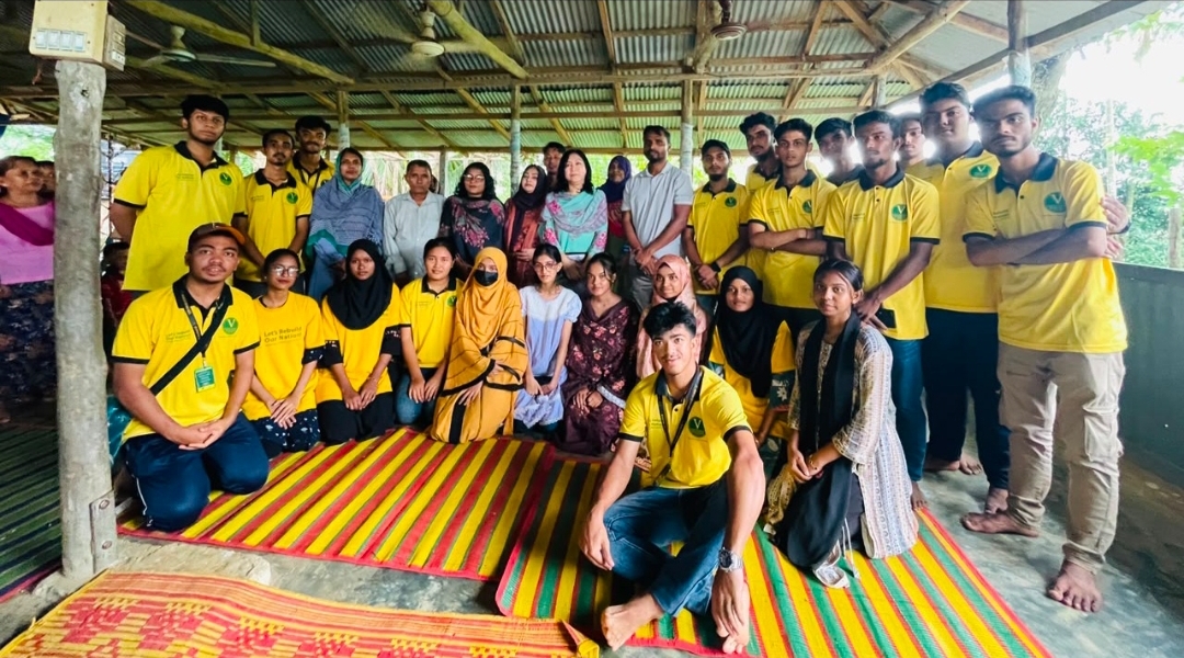 ১৫০ জন আশ্রয়প্রার্থীর মাঝে খাবার বিতরণ করল ভলান্টিয়ার ফর বাংলাদেশ