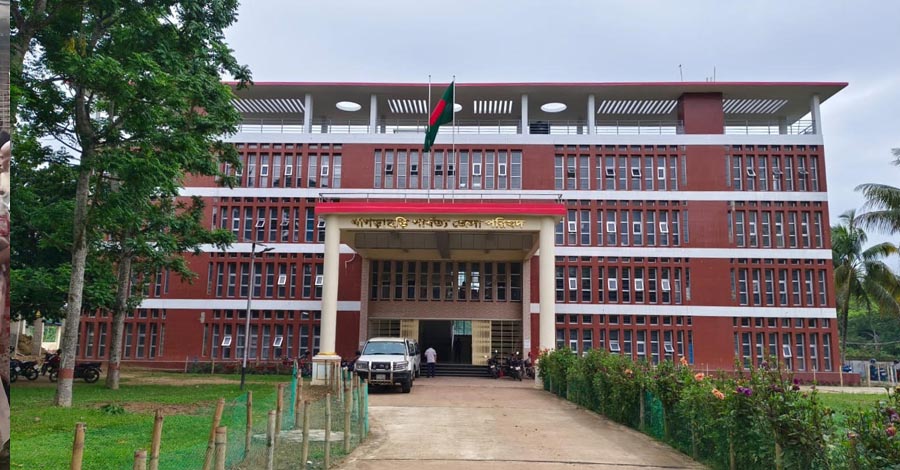 খাগড়াছড়ি জেলা পরিষদের খাদ্যশস্য বরাদ্দে অনিয়মের অভিযোগ, নামমাত্র অর্থ পাওয়ার দাবি