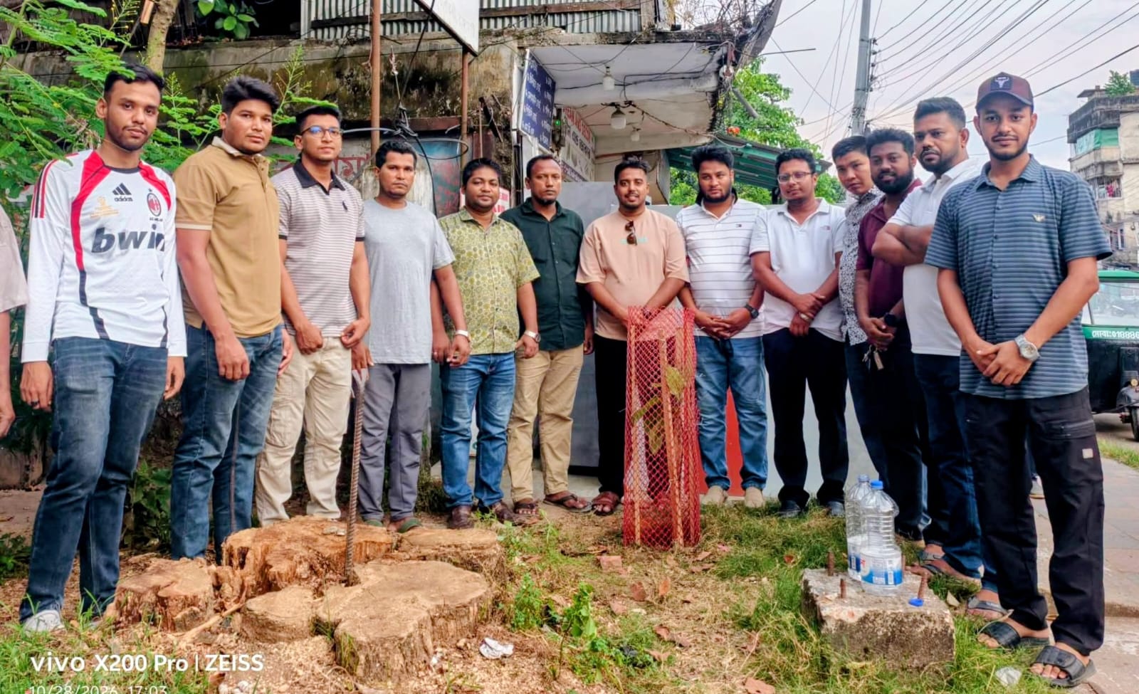 রাঙামাটিতে উপড়ে পড়া ছাতিম গাছের স্থানে বাদাম গাছ লাগাল ছাত্রদল
