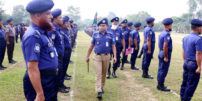 রাঙামাটিতে পুলিশ সদস্যদের শৃঙ্খলা ও পেশাদারিত্ব মূল্যায়নে মাস্টার প্যারেড