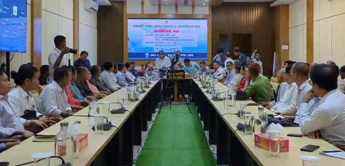 সাজেকে আন্দোলনে হেডম্যান-কারবারিদের ব্যানার ‘হাইজ্যাকের’ চাঞ্চল্যকর অভিযোগ
