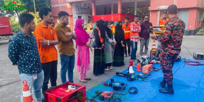 ভূমিকম্প মোকাবিলায় ফায়ার সার্ভিসের আলোচনা ও মহড়া